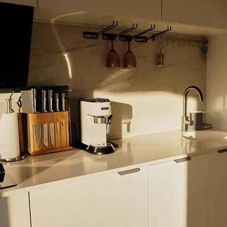 Houseboat Aurora