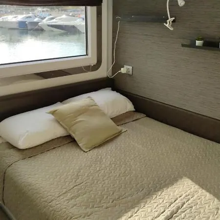 Houseboat Aurora * Beaulieu-sur-Mer