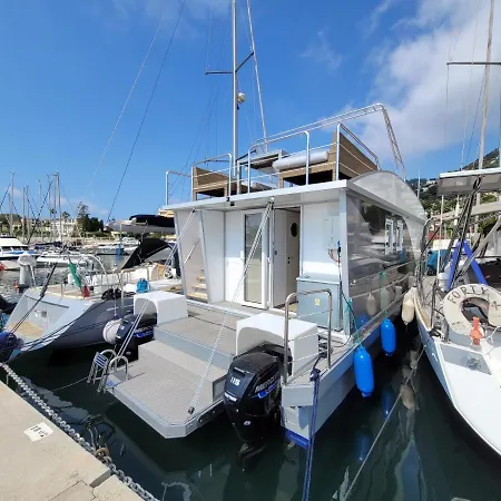 Houseboat Aurora Úszó hotel Beaulieu-sur-Mer